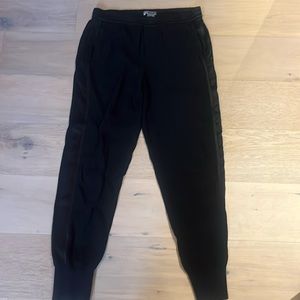 Vince dressy joggers